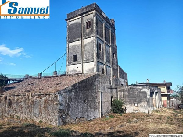 intera palazzina in vendita a Santa Venerina