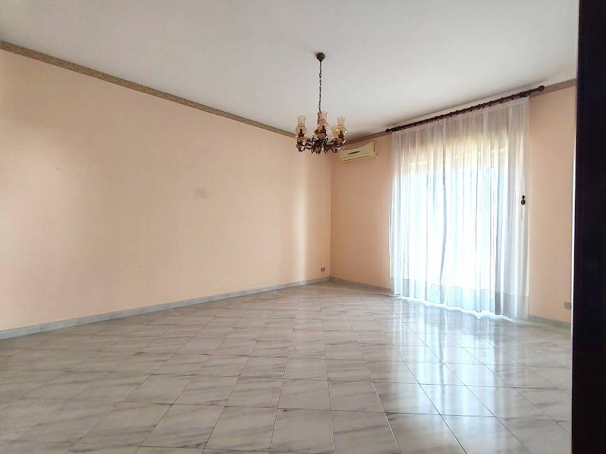 appartamento in vendita a Santa Venerina in zona Linera
