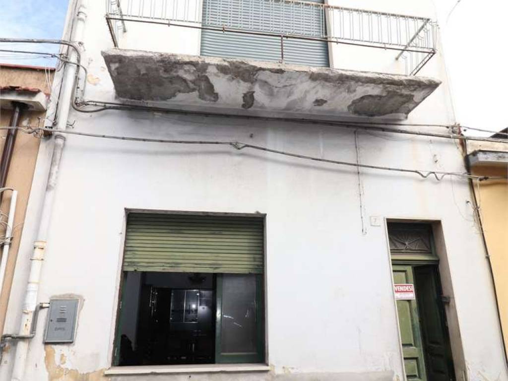 casa indipendente in vendita a Santa Venerina