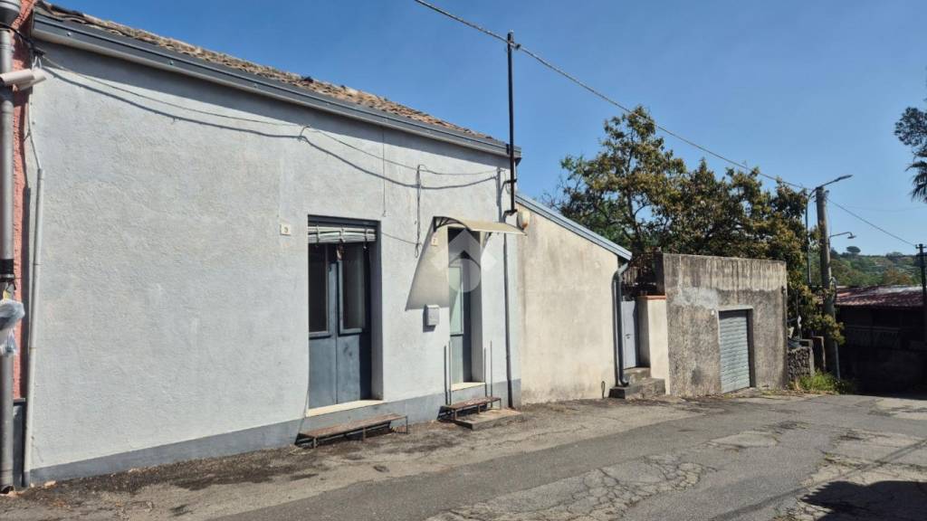 casa indipendente in vendita a Santa Venerina in zona Dagala del Re