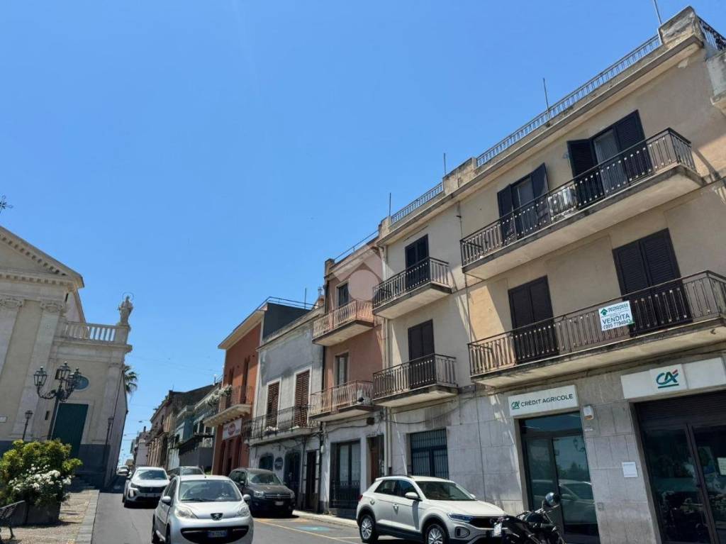 appartamento in vendita a Santa Venerina in zona Bongiardo