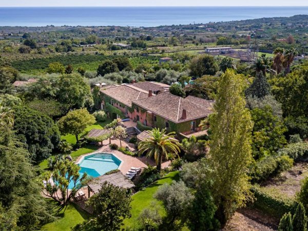 casa indipendente in vendita a Santa Venerina in zona Dagala del Re