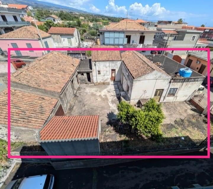 casa indipendente in vendita a Santa Venerina in zona Linera