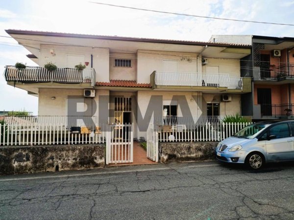 appartamento in vendita a Santa Venerina in zona Bongiardo