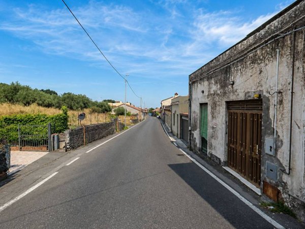 casa indipendente in vendita a Santa Venerina in zona Bongiardo