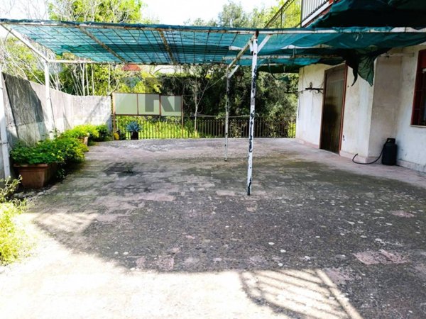 appartamento in vendita a Santa Venerina in zona Bongiardo