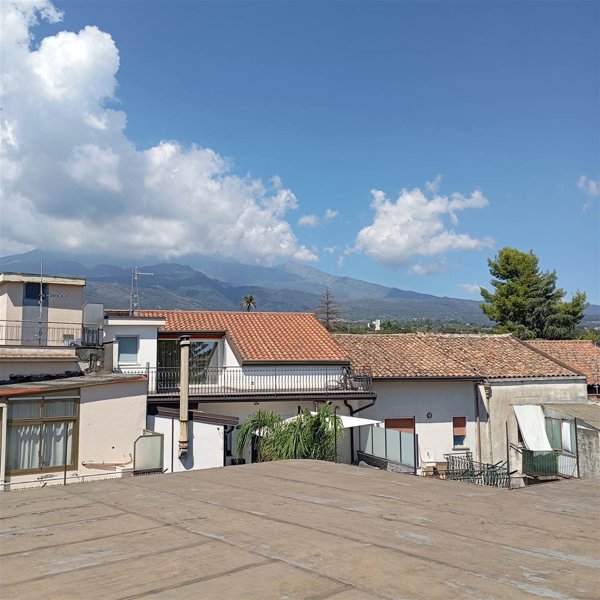 appartamento in vendita a Santa Venerina in zona Linera
