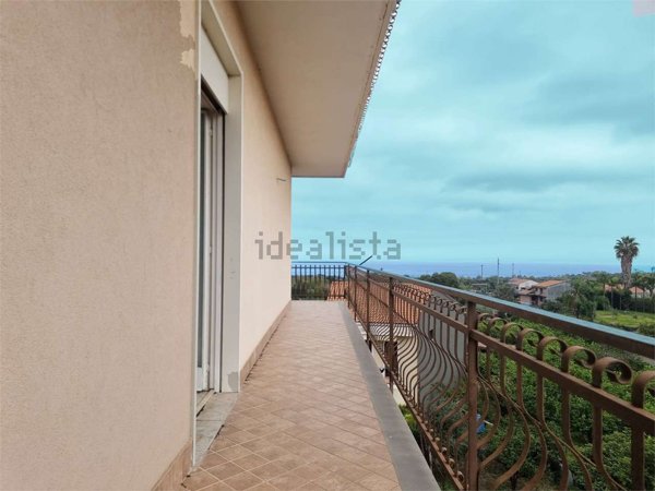 appartamento in vendita a Santa Venerina in zona Linera