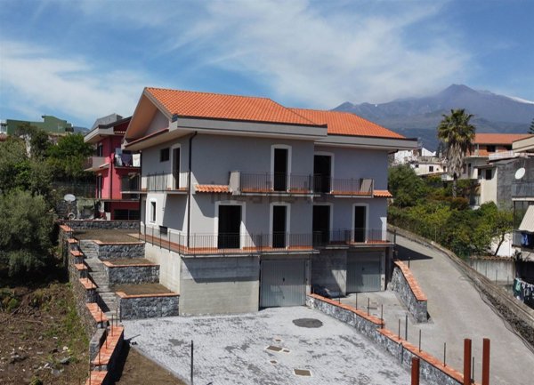 casa indipendente in vendita a Santa Venerina in zona Linera