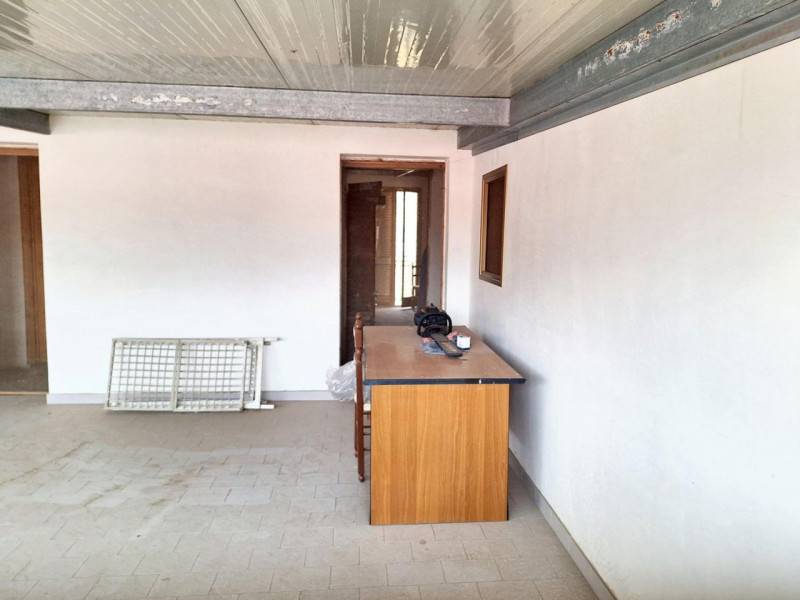 locale di sgombero in vendita a Scordia