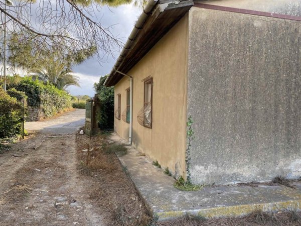 casa indipendente in vendita a Scordia