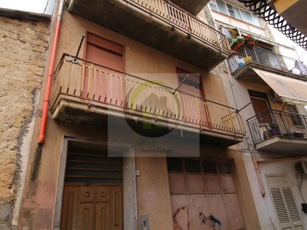 intera palazzina in vendita a Scordia