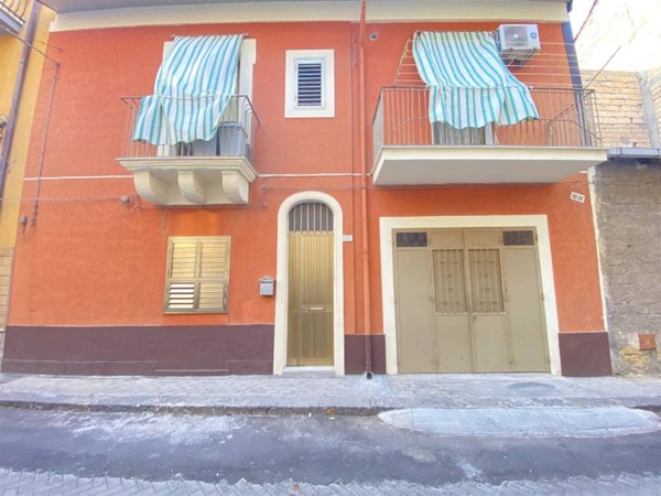 casa indipendente in vendita a Scordia