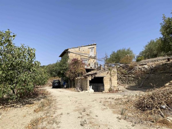 quadrivano in vendita a Scordia