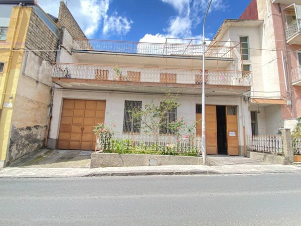 casa indipendente in vendita a Scordia