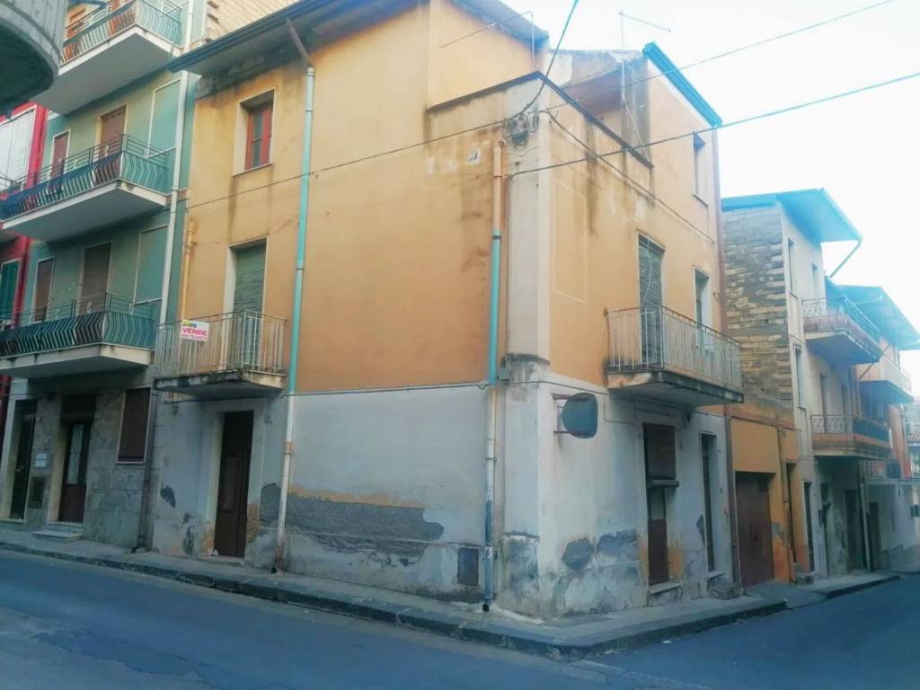 casa indipendente in vendita a Scordia