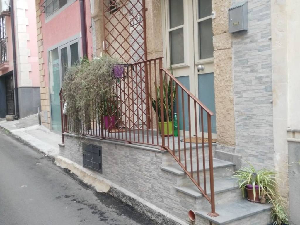 casa indipendente in vendita a Scordia