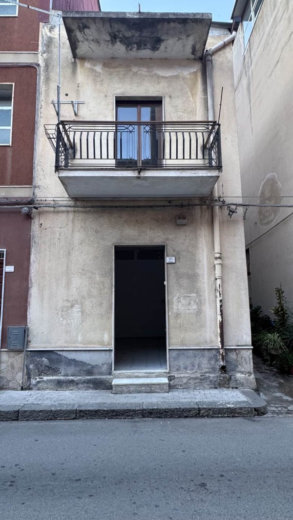 casa indipendente in vendita a Scordia