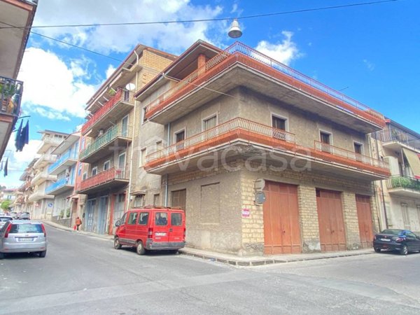 casa indipendente in vendita a Scordia