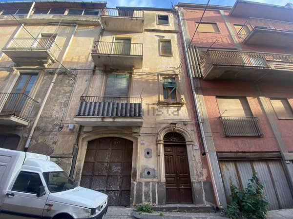 casa indipendente in vendita a Scordia