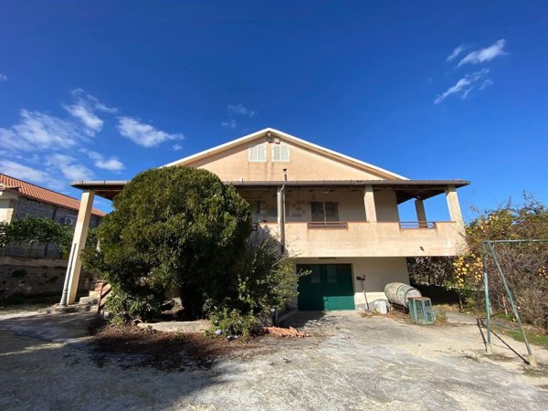 casa indipendente in vendita a Scordia