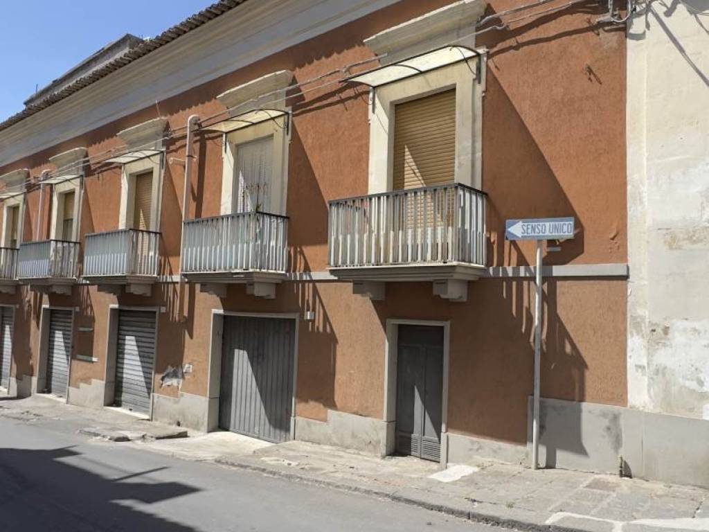 casa indipendente in vendita a Scordia