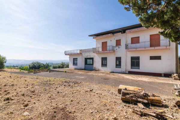 casa indipendente in vendita a Scordia