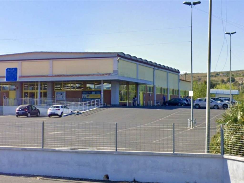 locale commerciale in vendita a Scordia