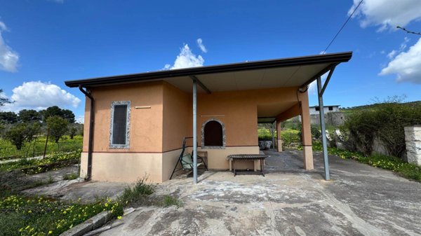 casa indipendente in vendita a Scordia