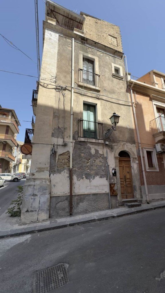 casa indipendente in vendita a Scordia