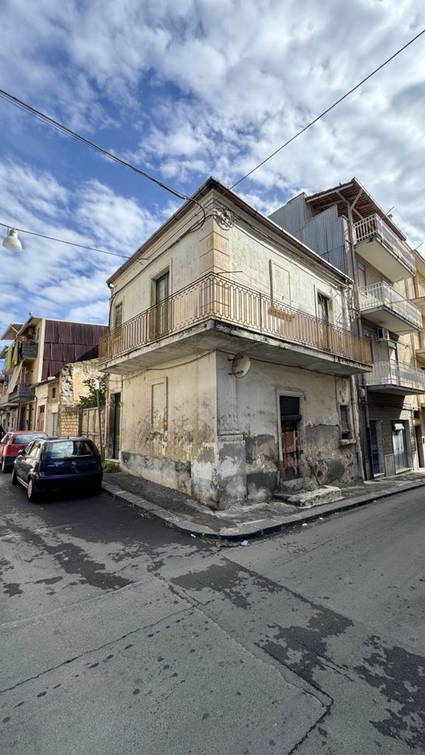 casa indipendente in vendita a Scordia