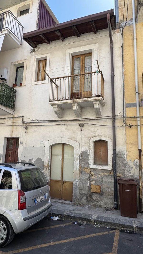 casa indipendente in vendita a Scordia