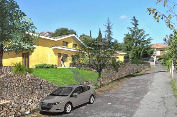 casa indipendente in vendita a Trecastagni