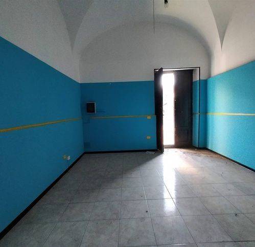 negozio in vendita a Trecastagni
