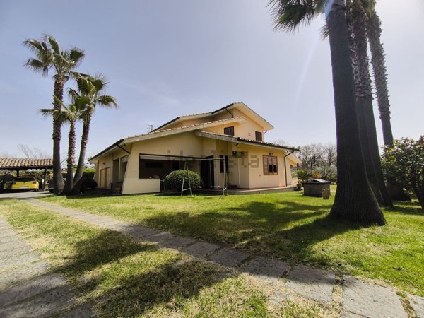 casa indipendente in vendita a Trecastagni