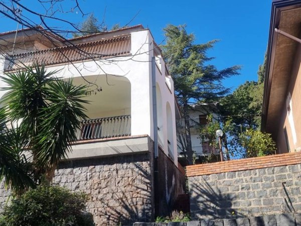 appartamento in vendita a Trecastagni