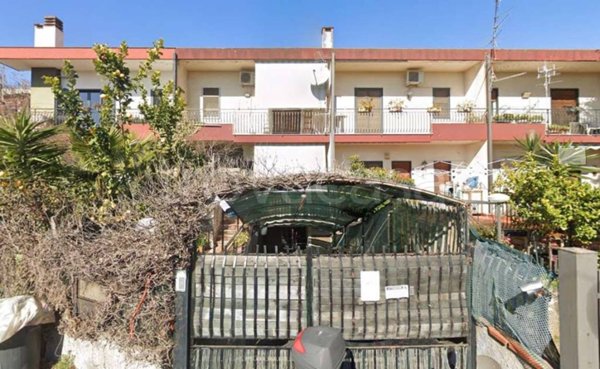 casa indipendente in vendita a Trecastagni