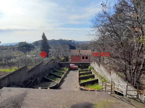 casa indipendente in vendita a Trecastagni