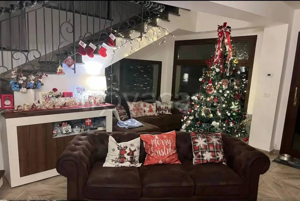 casa indipendente in vendita a Trecastagni