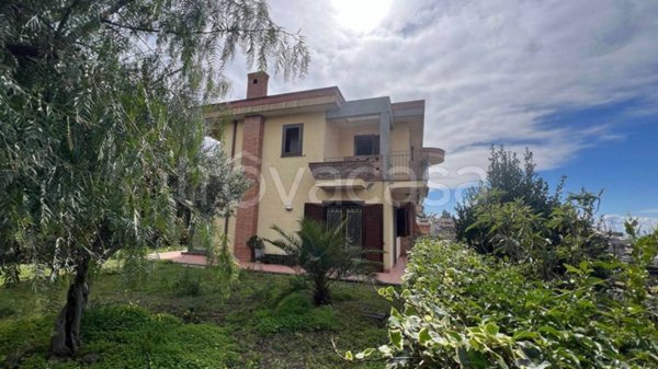 casa indipendente in vendita a Trecastagni