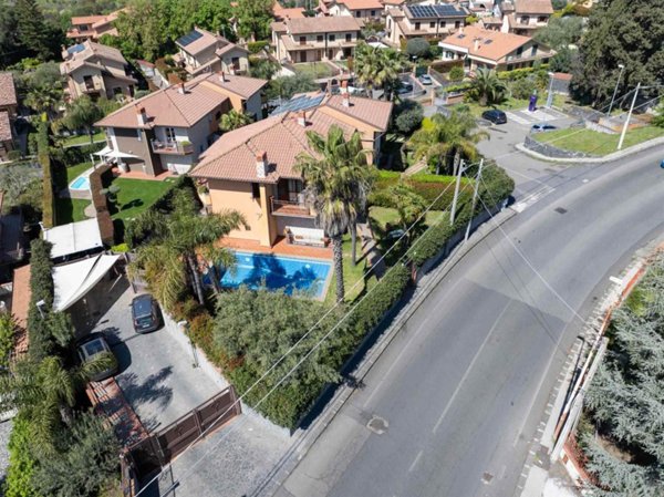 casa indipendente in vendita a Trecastagni