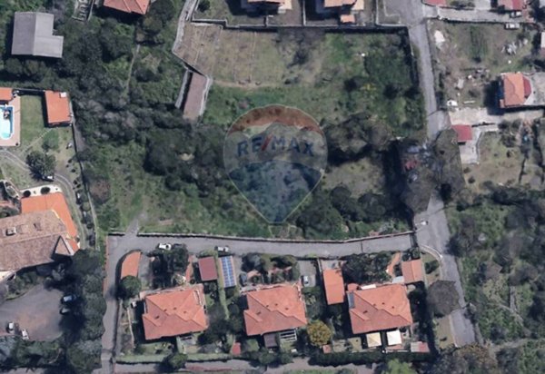 casa indipendente in vendita a Trecastagni