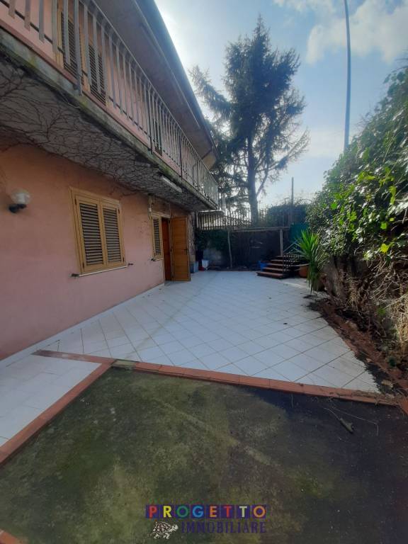casa indipendente in vendita a Trecastagni