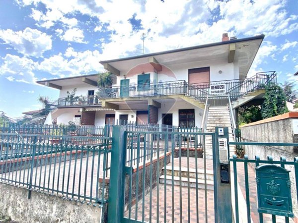 casa indipendente in vendita a Trecastagni