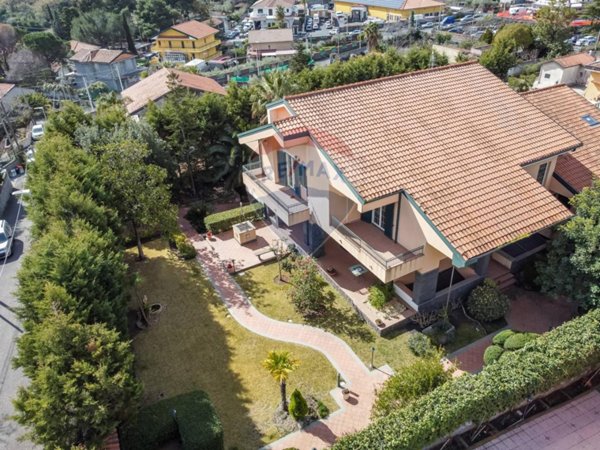 casa indipendente in vendita a Trecastagni