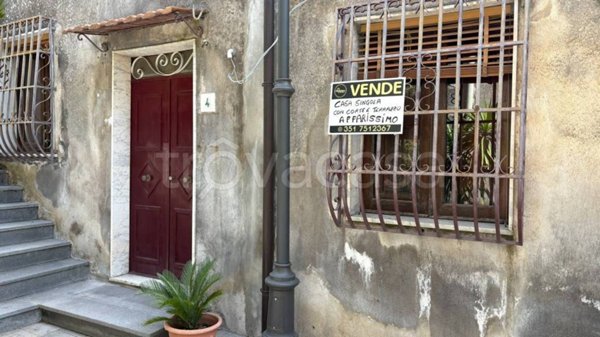 casa indipendente in vendita a Trecastagni