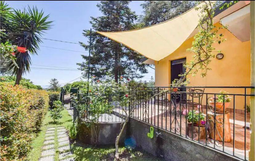 casa indipendente in vendita a Trecastagni