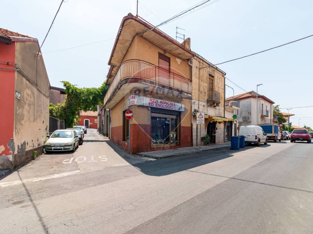 casa indipendente in vendita a Trecastagni