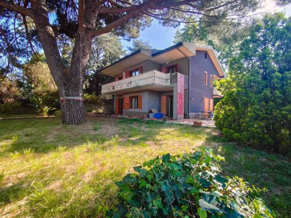 casa indipendente in vendita a Trecastagni