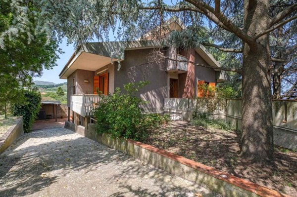 casa indipendente in vendita a Trecastagni